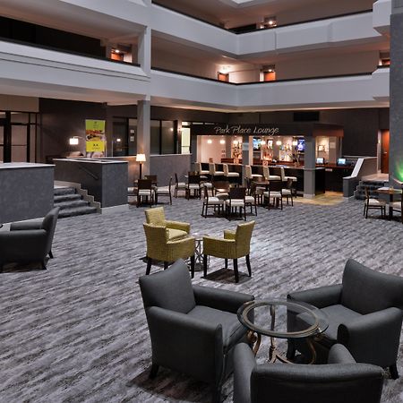 Holiday Inn Hotel And Suites Beaumont-Plaza I-10 & Walden By Ihg Exterior foto