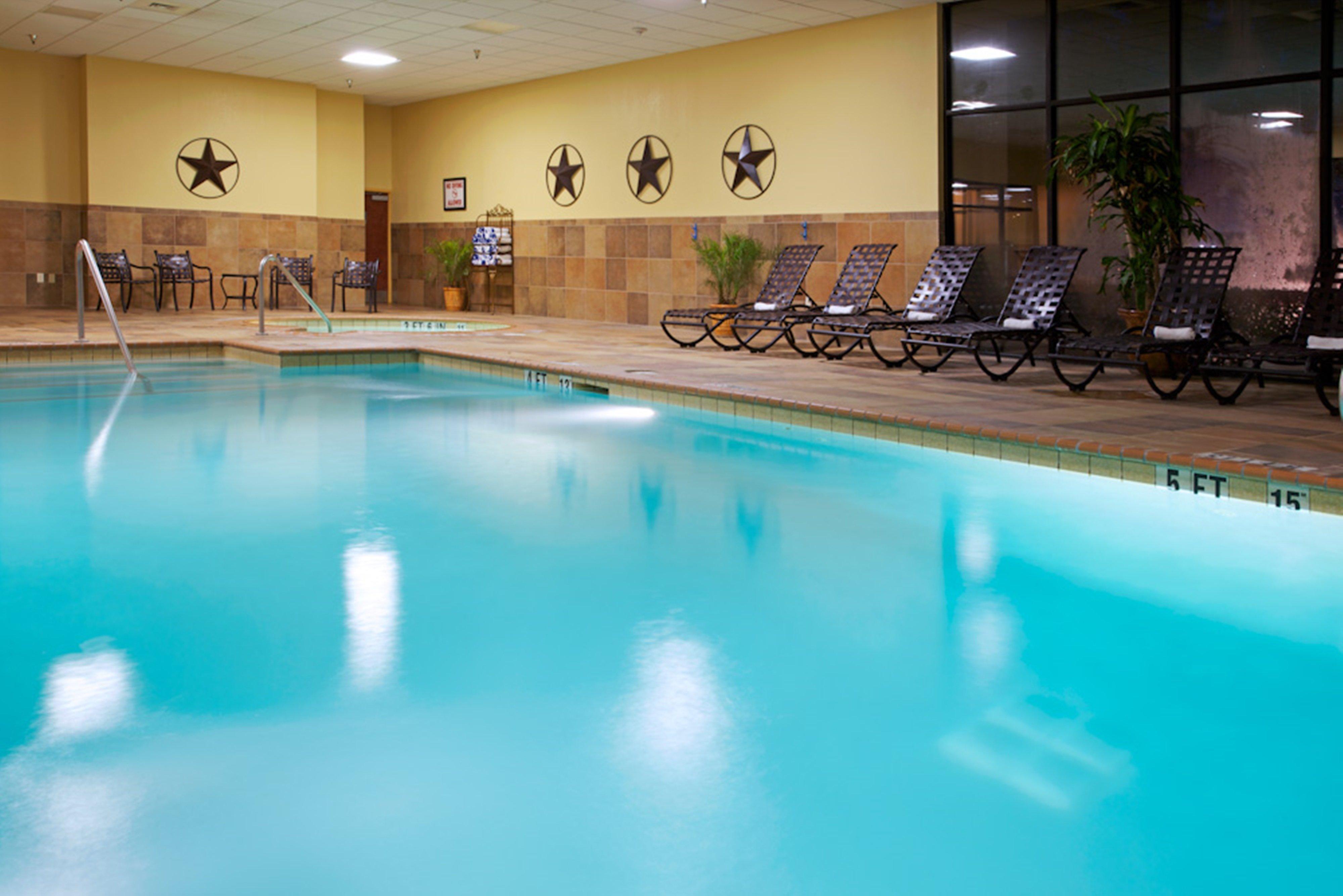 Holiday Inn Hotel And Suites Beaumont-Plaza I-10 & Walden By Ihg Exterior foto