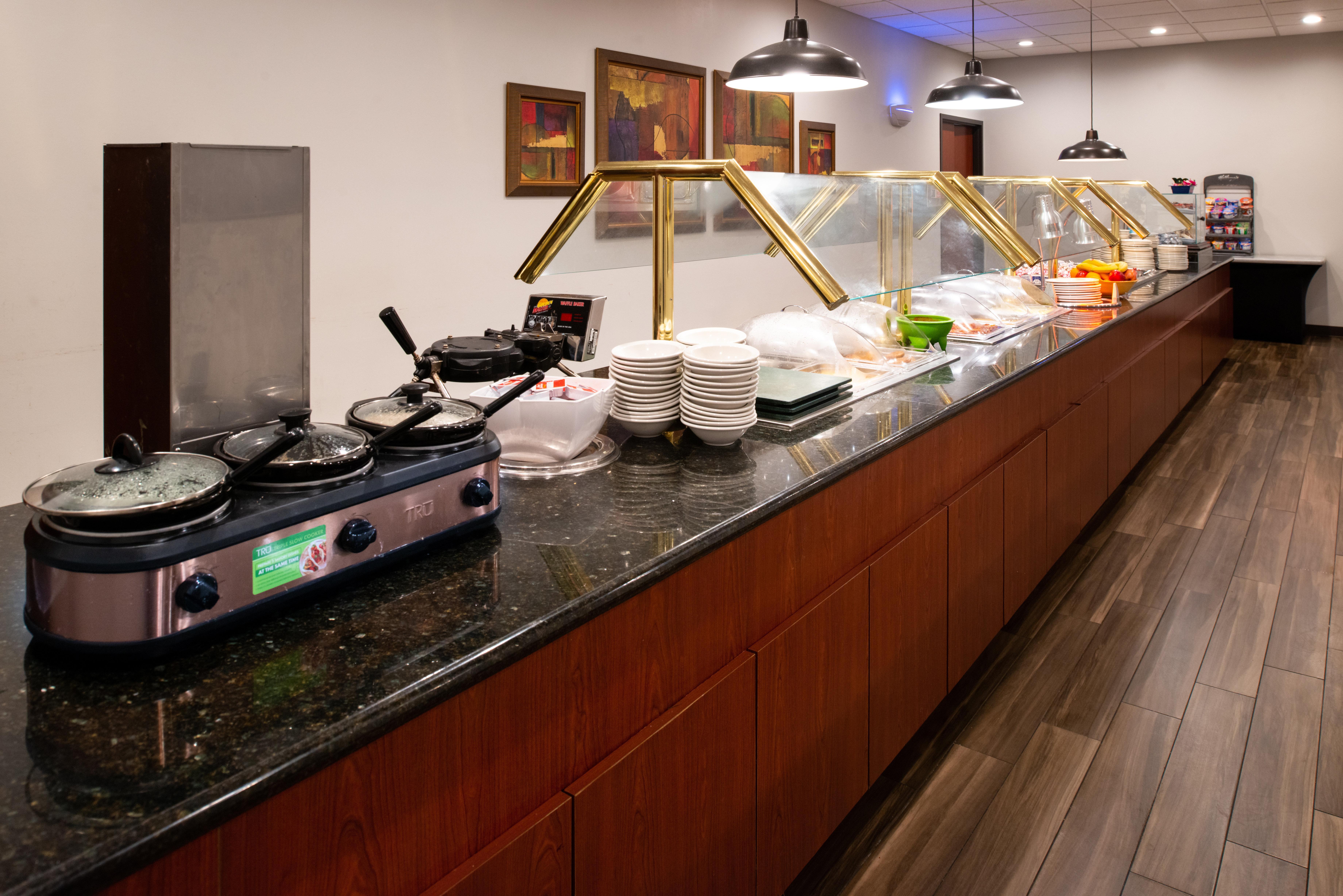 Holiday Inn Hotel And Suites Beaumont-Plaza I-10 & Walden By Ihg Exterior foto
