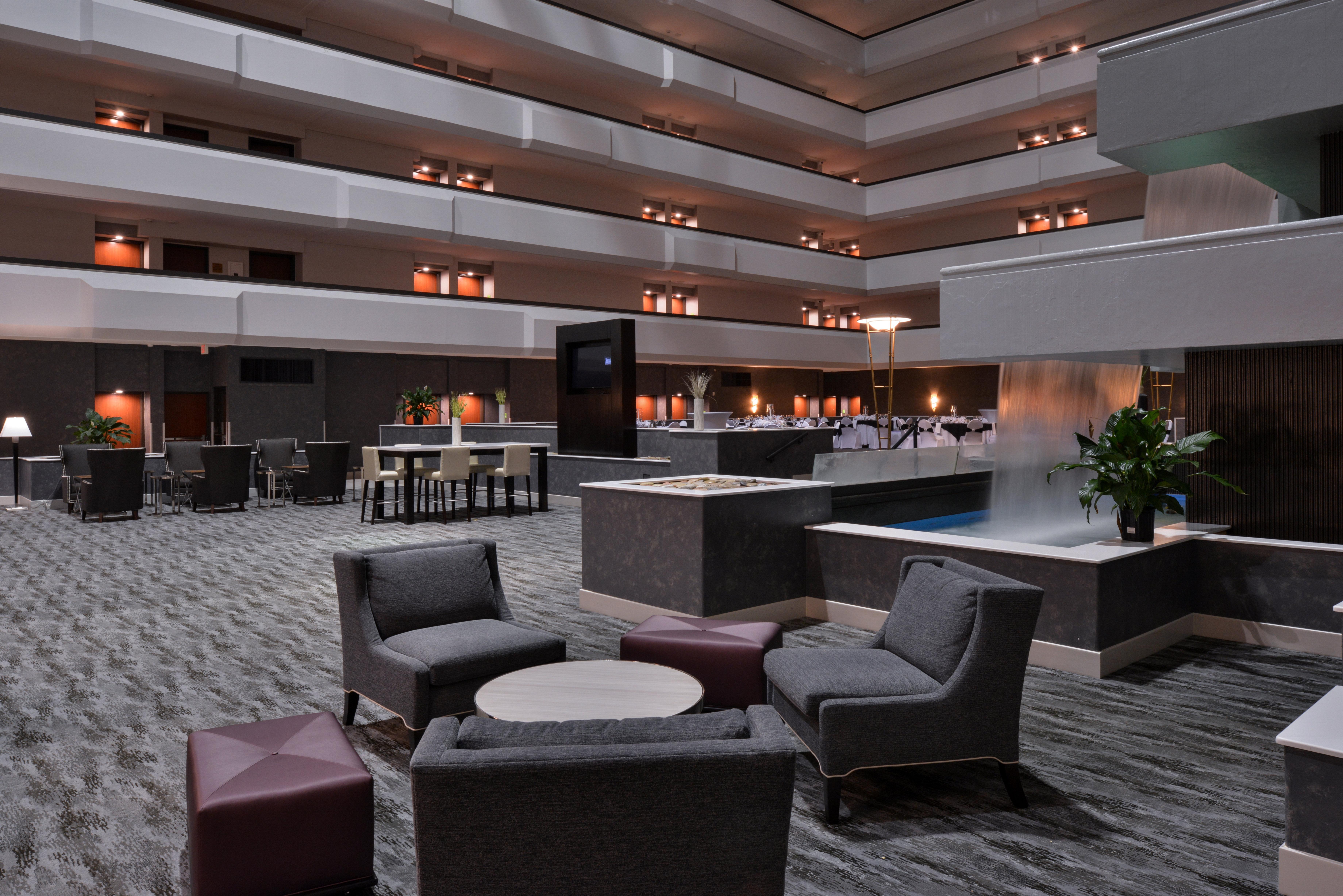 Holiday Inn Hotel And Suites Beaumont-Plaza I-10 & Walden By Ihg Exterior foto