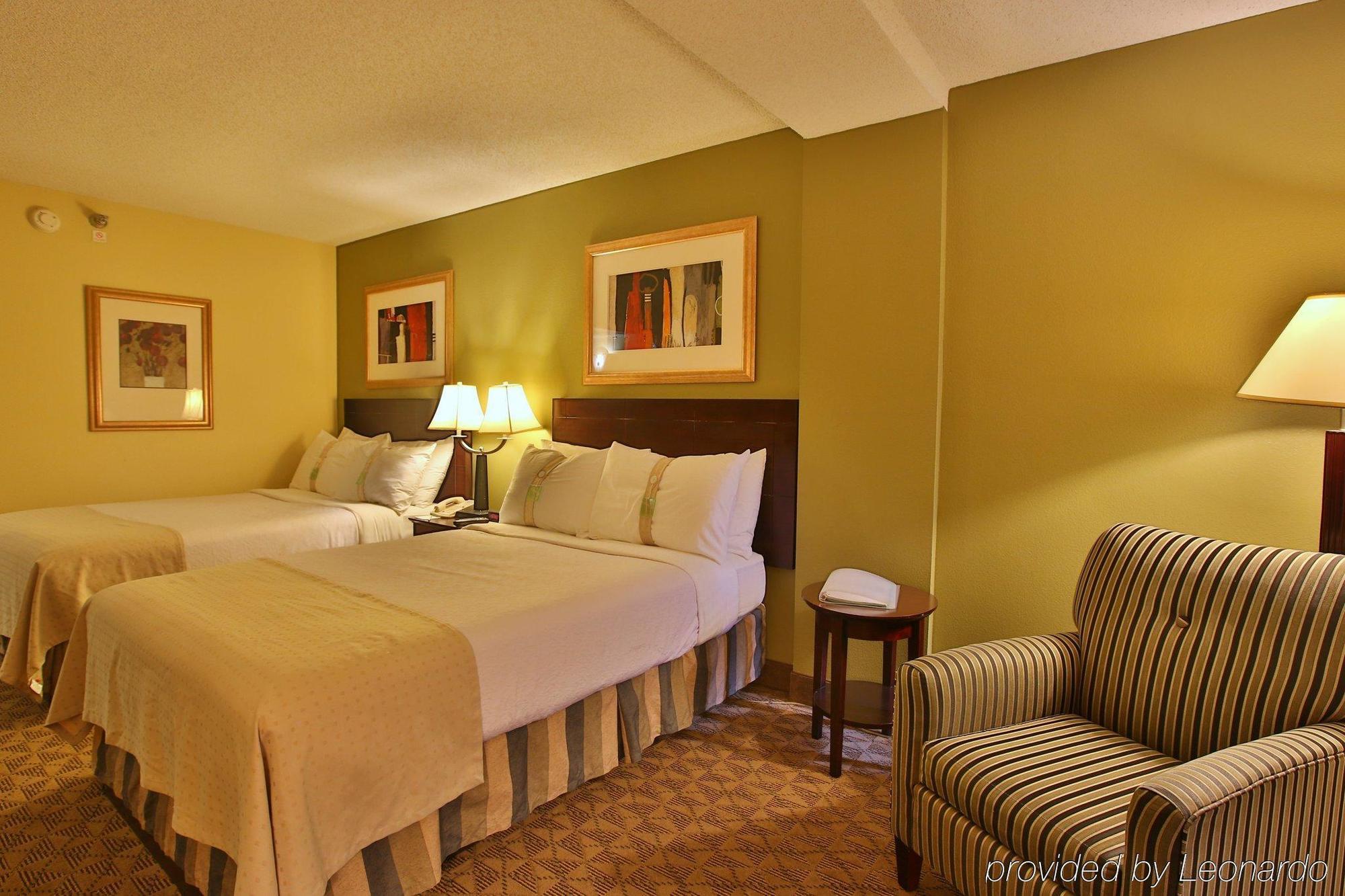 Holiday Inn Hotel And Suites Beaumont-Plaza I-10 & Walden By Ihg Exterior foto