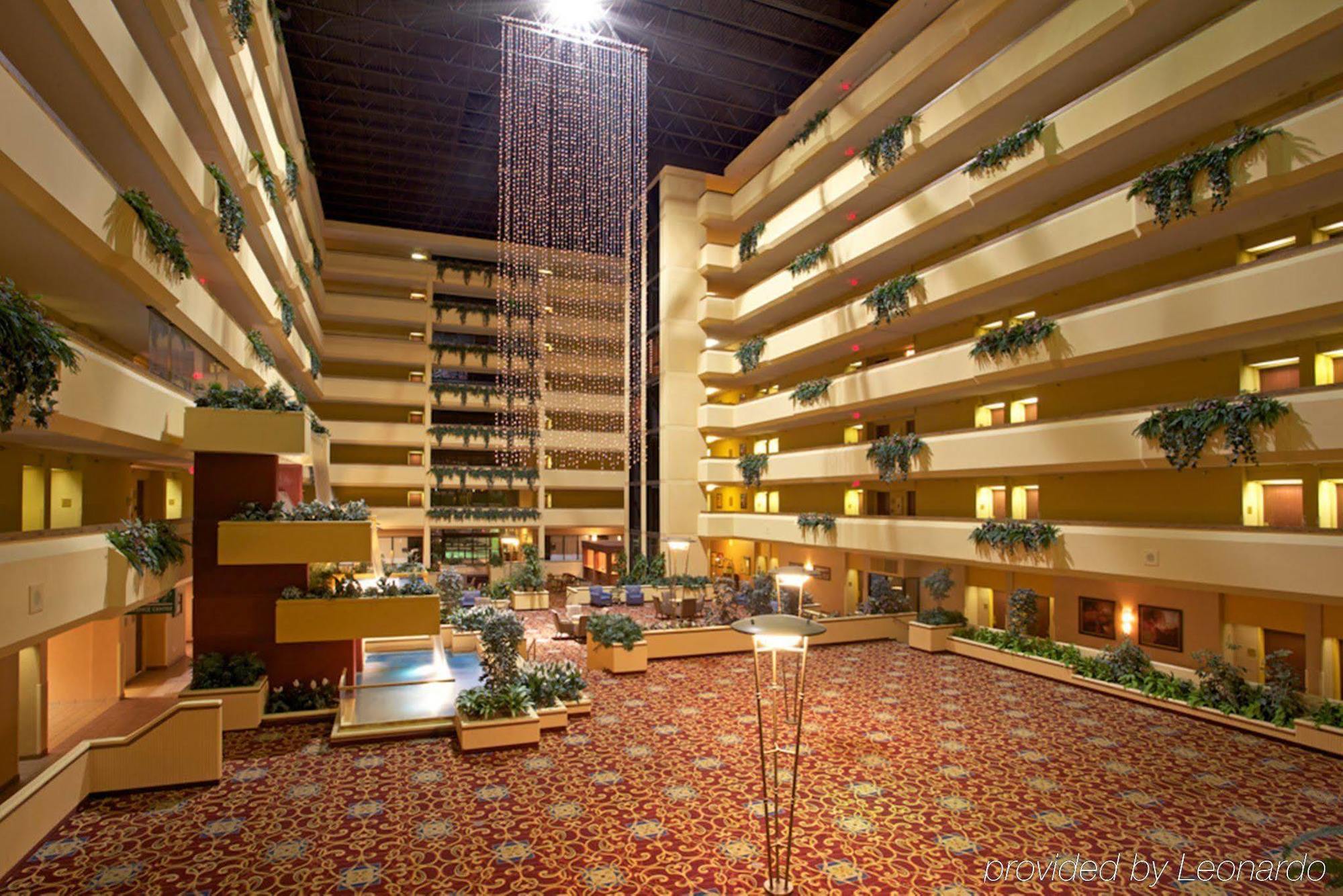 Holiday Inn Hotel And Suites Beaumont-Plaza I-10 & Walden By Ihg Exterior foto